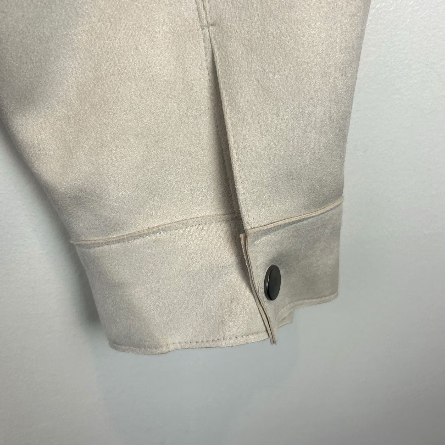 New Republic Woman Jacket Large Beige Faux Suede Snap Soft Crop Shacket Minimalist Capsule Size L / US 10 / IT 46 - 7 Thumbnail