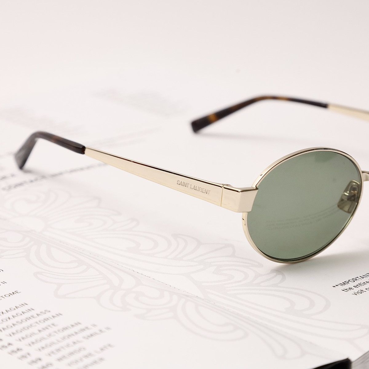 Yves Saint Laurent SAINT LAURENT SL 692 SUNGLASSES Size ONE SIZE - 3 Thumbnail