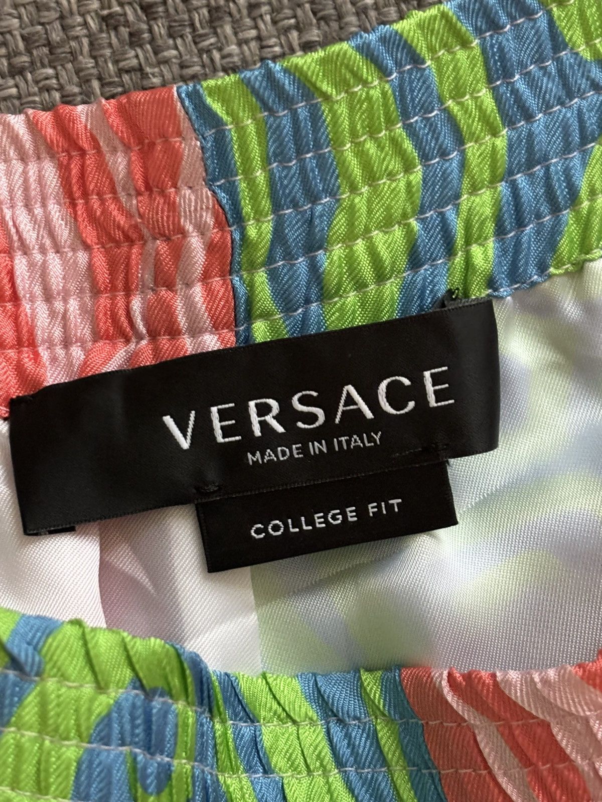 Versace VERSACE Medusa Music Print Bi-colour Silk Shorts Size US 34 / EU 50 - 4 Thumbnail