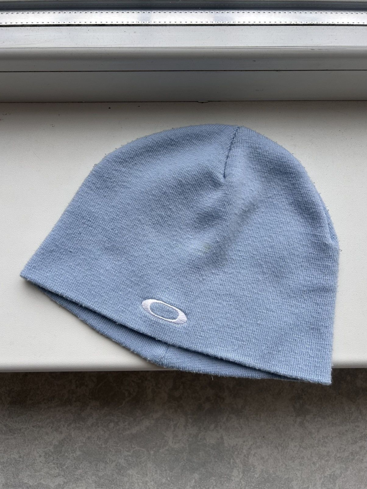 Oakley Vintage Y2K Oakley Beanie Hat Centred Logo Size ONE SIZE - 1 Thumbnail