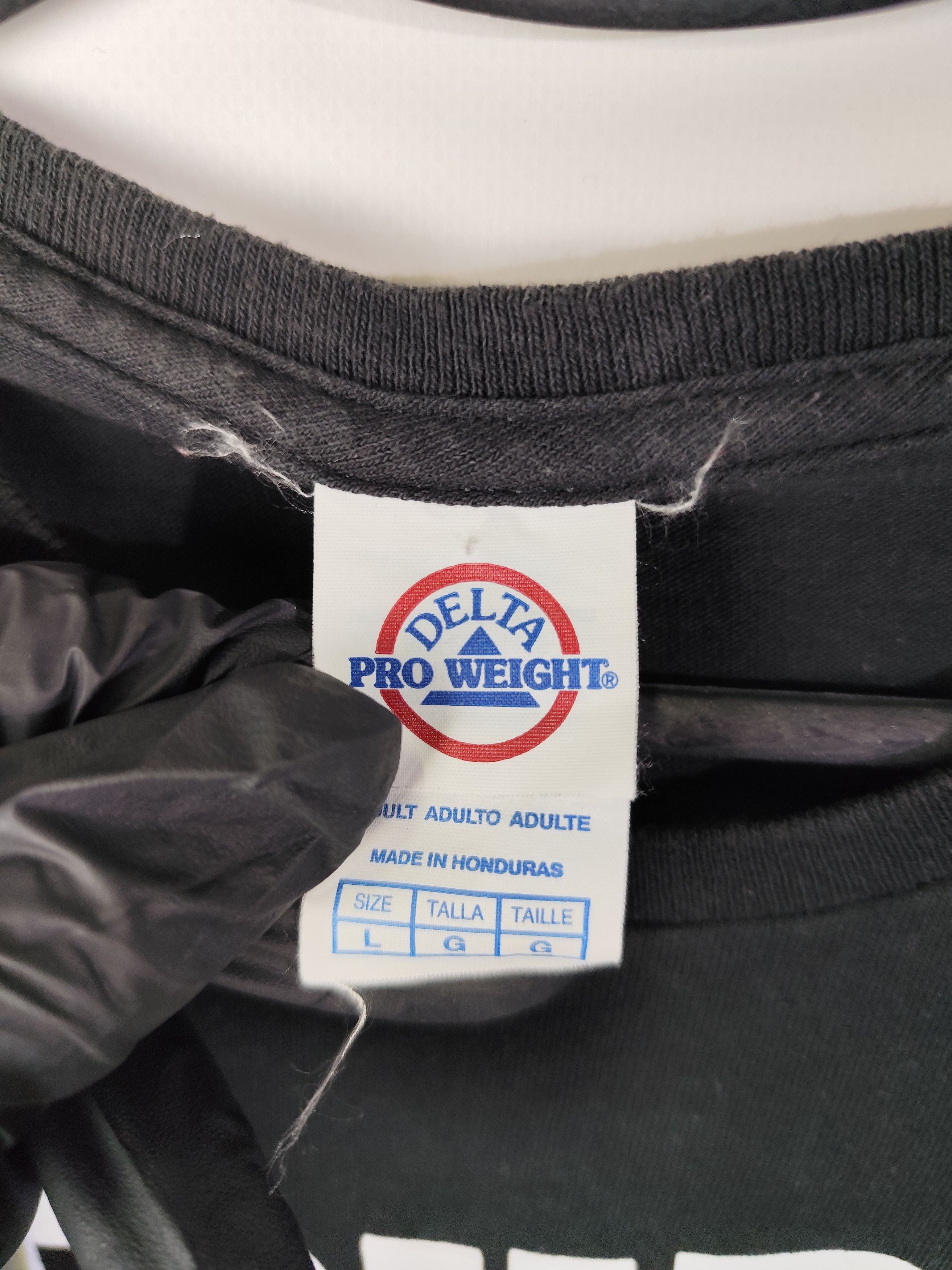 Japanese Brand × Vintage Vintage streetwear y2k sk8 Security T-Shirt Kanye West Style Size US L / EU 52-54 / 3 - 3 Thumbnail
