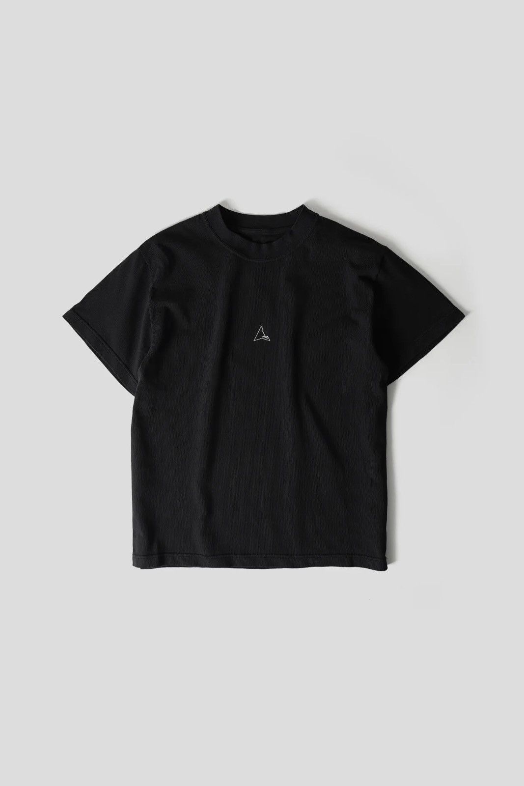 ROA Seamless Nilit Breeze fabric T-shirt XL | Grailed