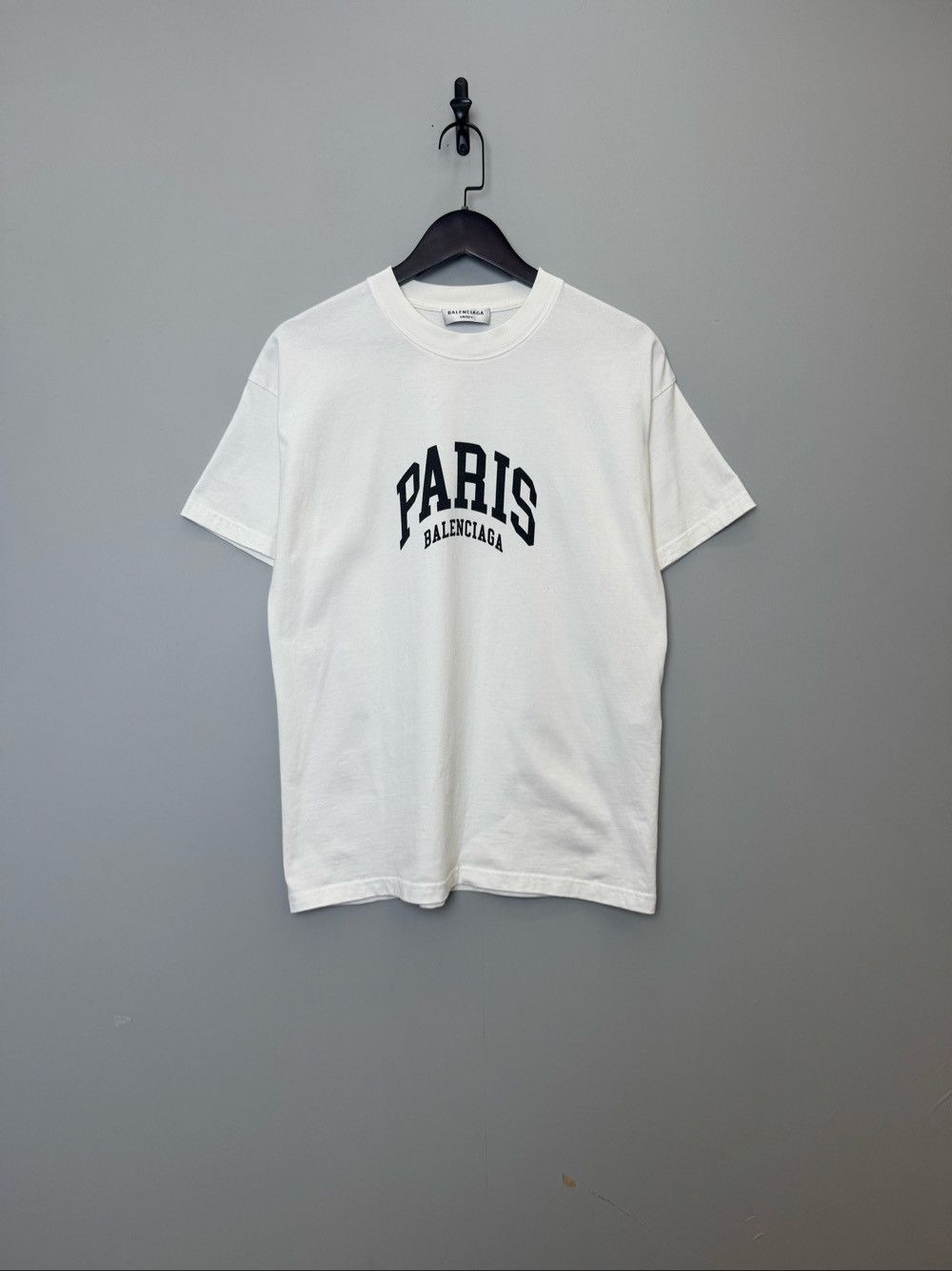 Balenciaga Balenciaga Paris Logo Short Sleeve T-Shirt Size XS Size XS / US 0-2 / IT 36-38 - 1 Thumbnail