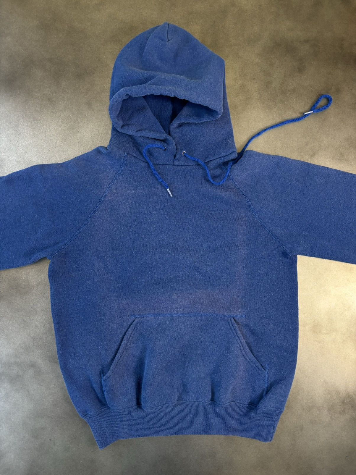 Russell Athletic × Vintage 1980s Bassett Walker Sweatshirt Vintage Hoodie Raglan Faded Size US S / EU 44-46 / 1 - 7 Thumbnail