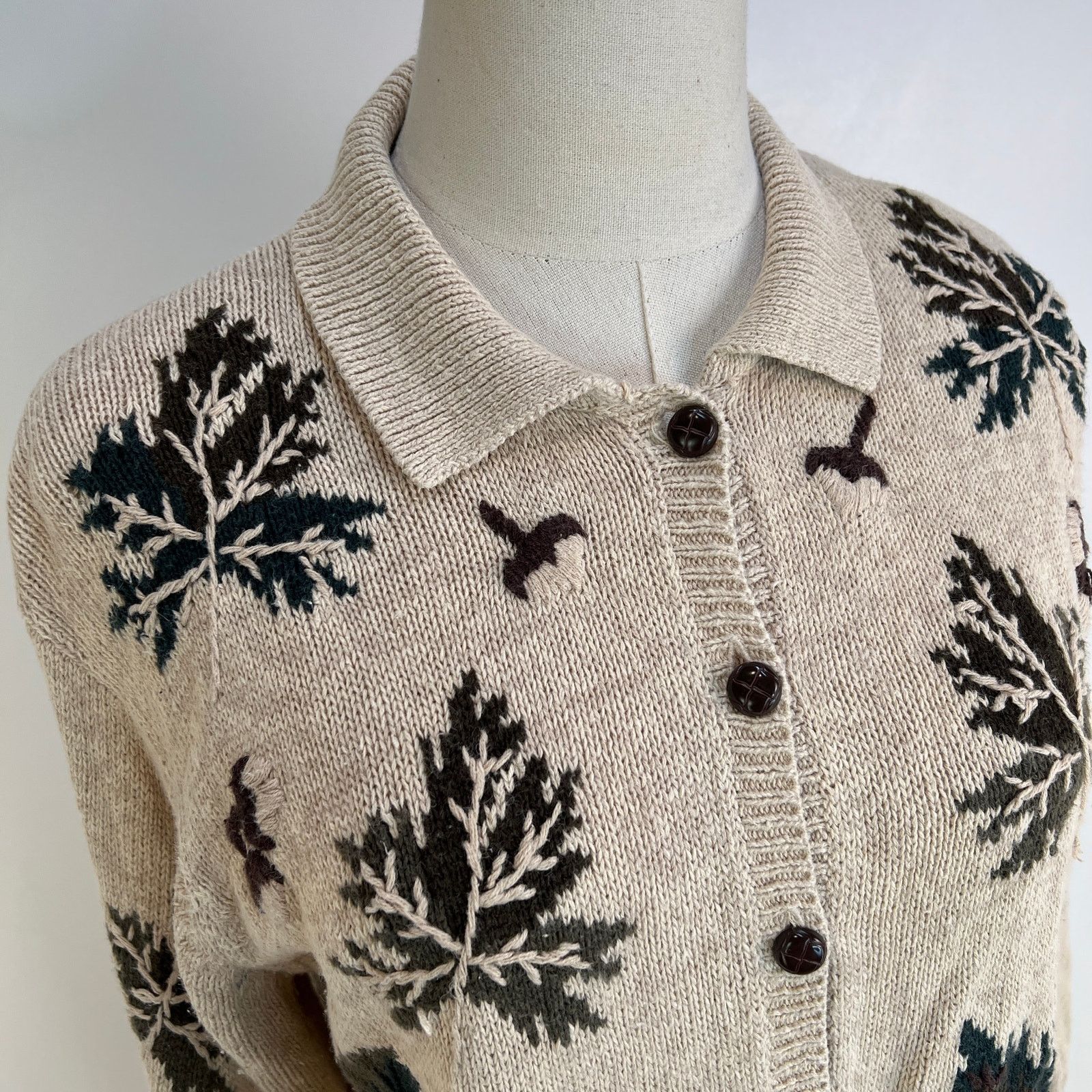 Vintage Vintage Leaf & Acorn Motif Cotton Knit Cardigan by Dressbarn Size L / US 10 / IT 46 - 2 Thumbnail