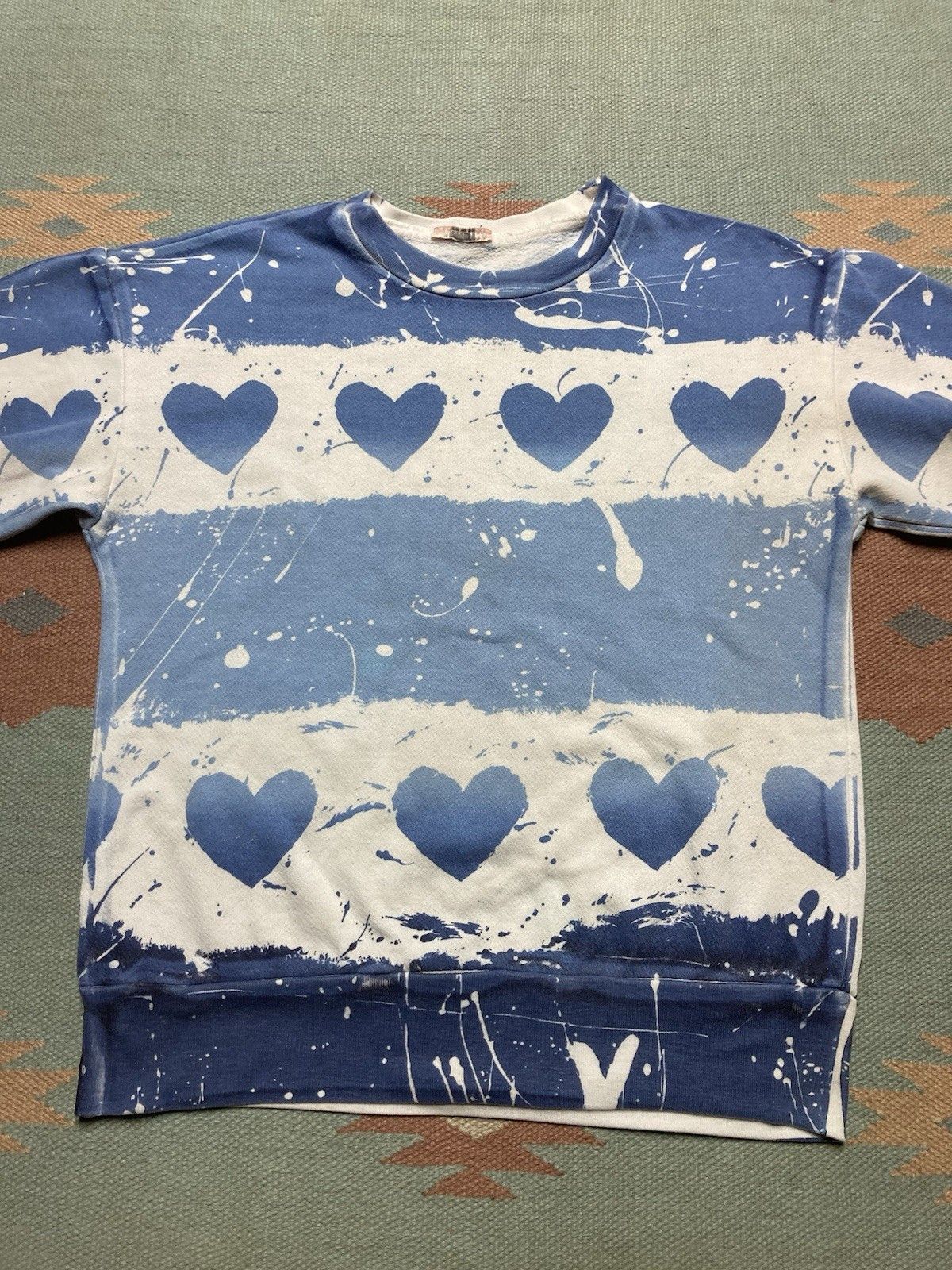 Vintage 80s crewneck sweatshirt all over print hearts love paint M Size US M / EU 48-50 / 2 - 2 Thumbnail