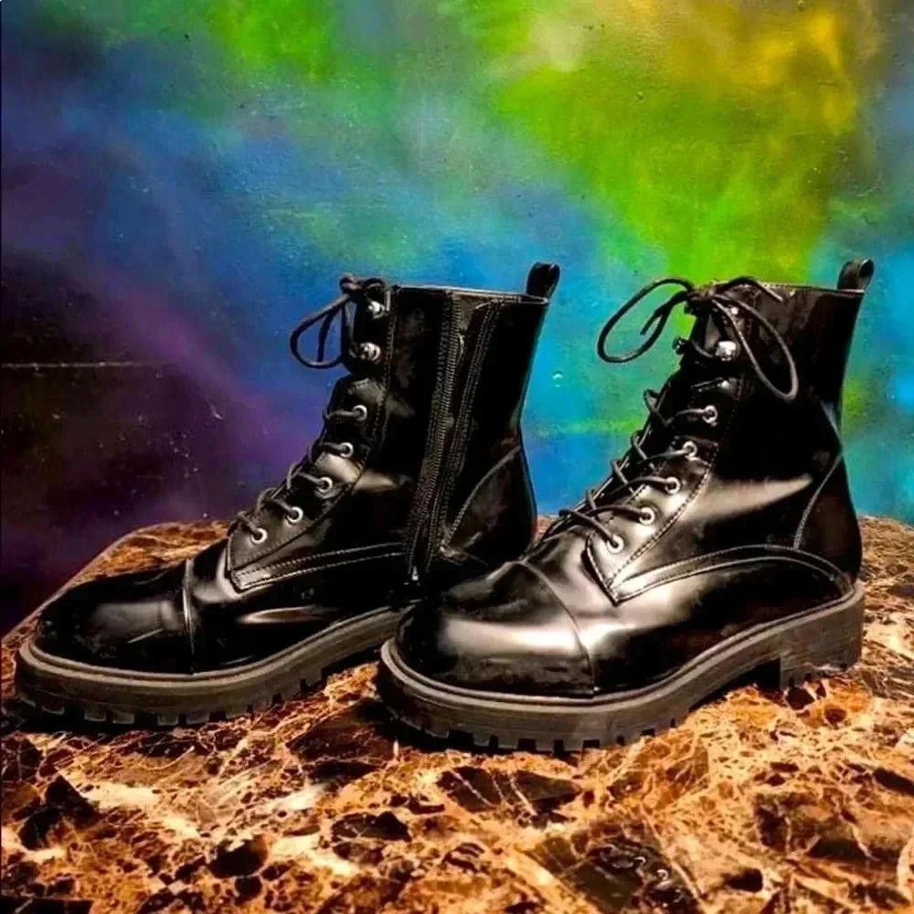 Designer Stylish Black Combat Boots Size US 8 / IT 38 - 1 Thumbnail