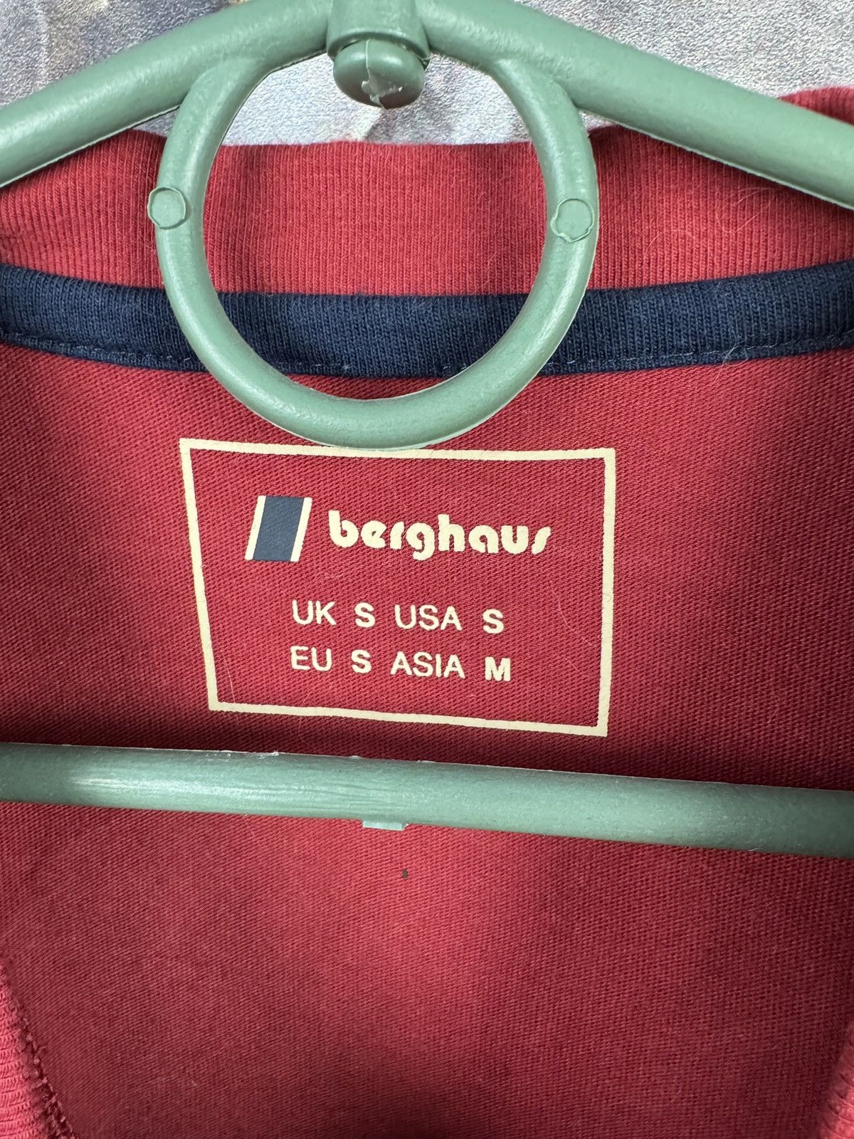 Berghaus Men’s Berghaus T-Shirt Big Logo Streetwear Size Small Size US S / EU 44-46 / 1 - 7 Thumbnail