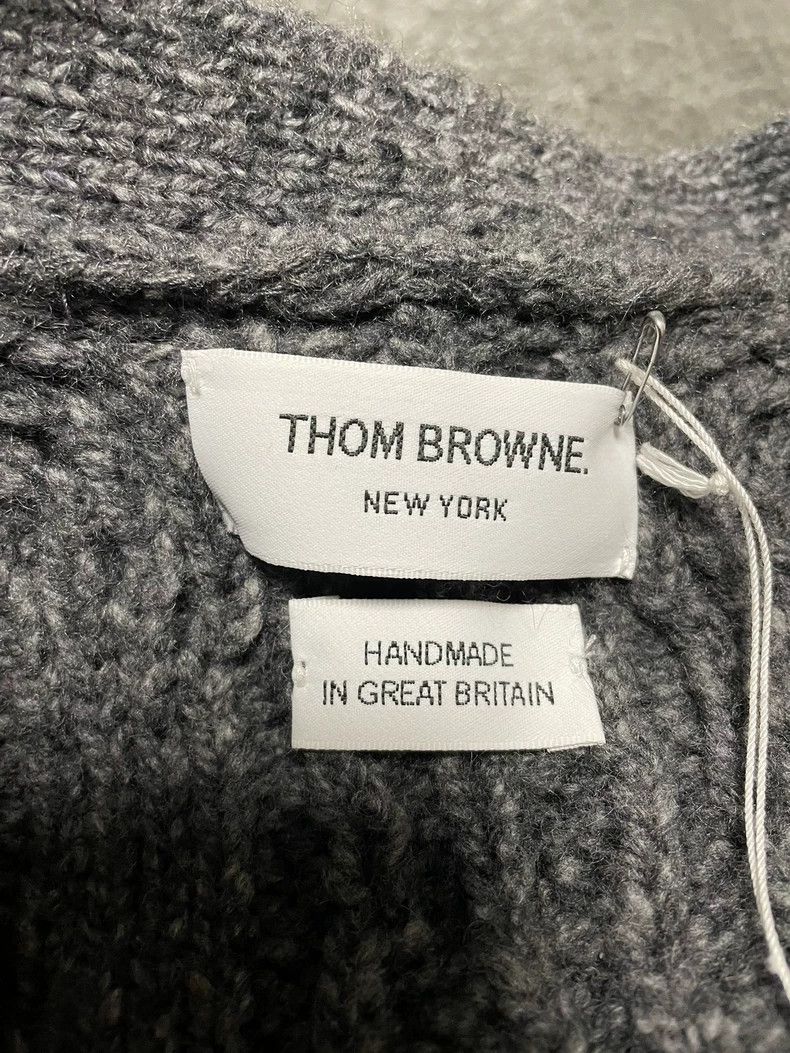 Thom Browne Thom BrowneBritish handmade four-bar medium gray cashmere Size US L / EU 52-54 / 3 - 4 Thumbnail