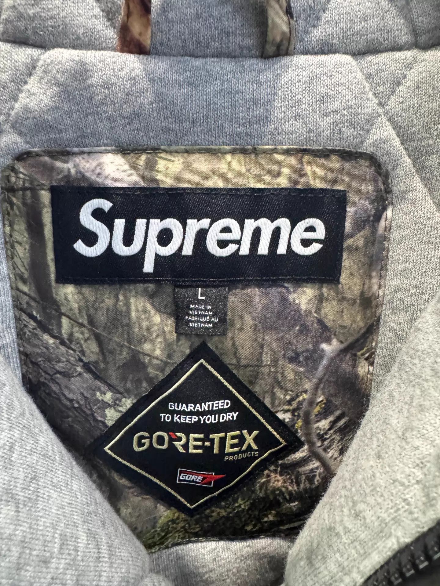 Supreme Supreme x Mossy Oak GORE-TEX Jacket L Size US L / EU 52-54 / 3 - 6 Thumbnail