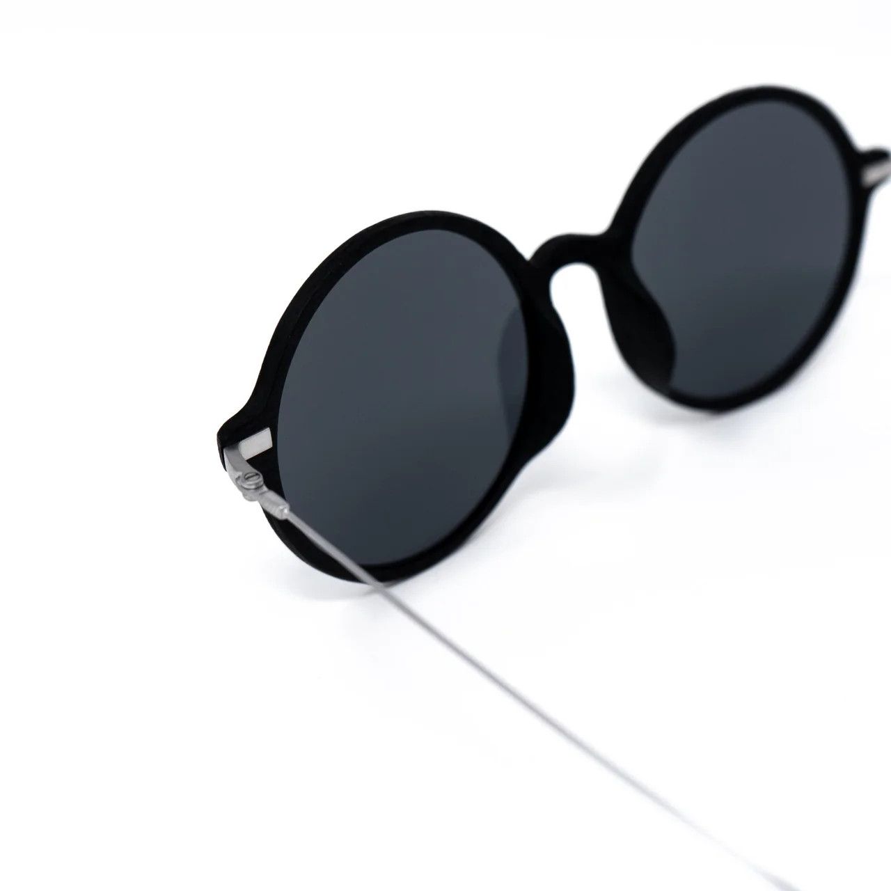 Ann Demeulemeester Ann Demeulemeester Sunglasses Round Black and Grey Size ONE SIZE - 3 Thumbnail