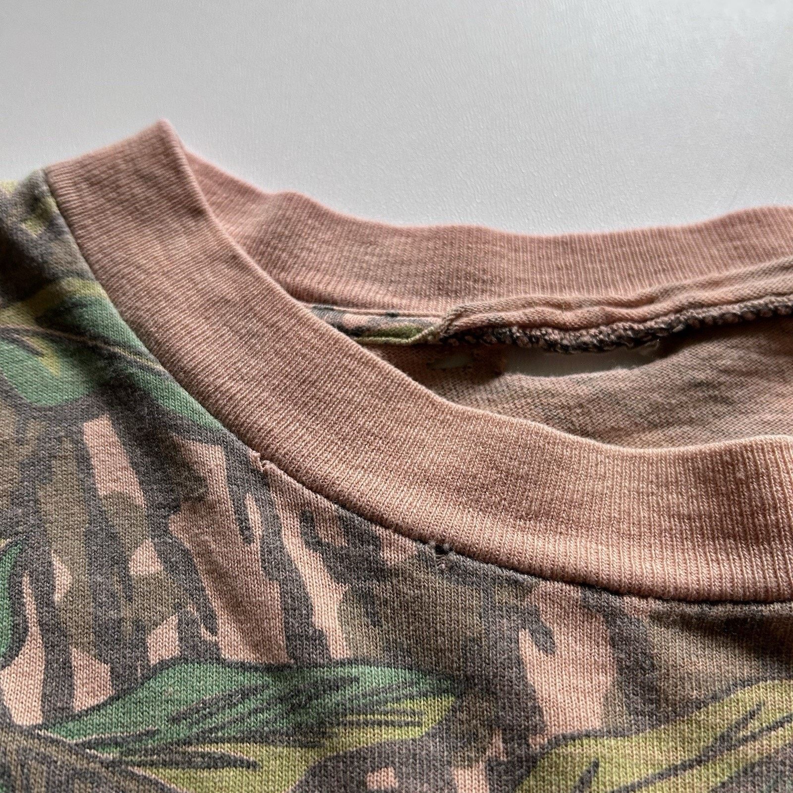 Realtree Vintage 90s Real Tree Bark Camo Pocket T Shirt Large Boxy Size US L / EU 52-54 / 3 - 5 Thumbnail