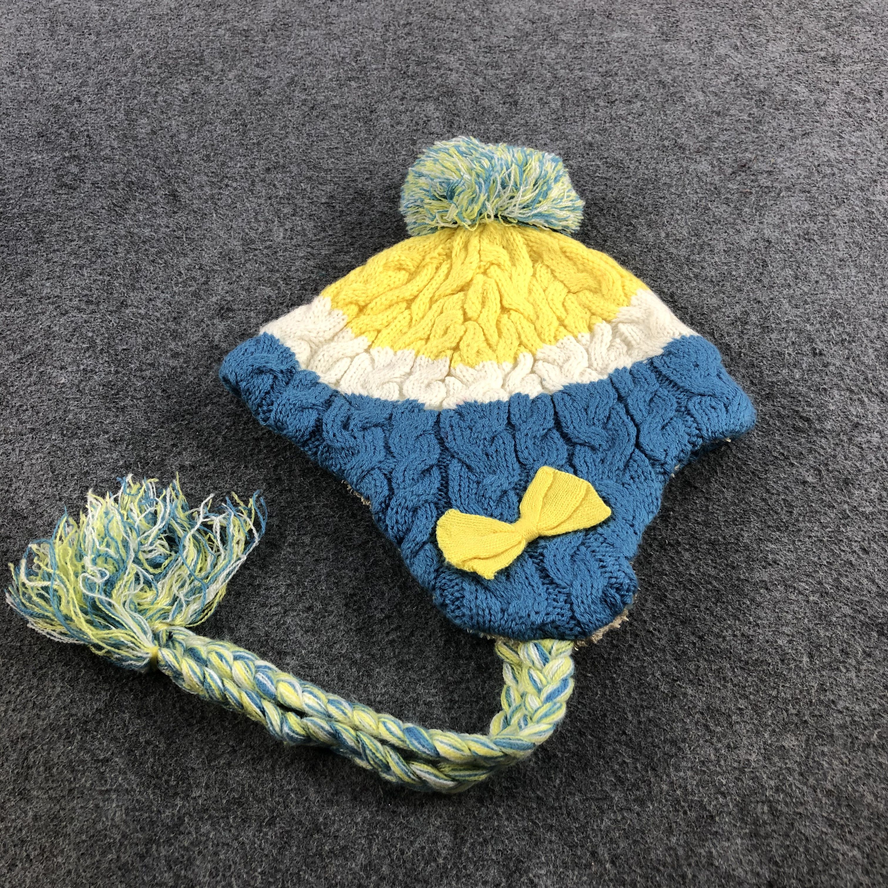 Vintage Unknown Earflap Cable Knit Bobble Beanie Snowcap B233 Size ONE SIZE - 3 Thumbnail