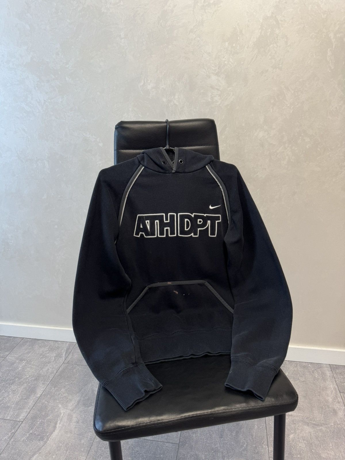 Nike Nike vintage hoodie grey athdpt 72 Oregon USA y2k 90s Size US S / EU 44-46 / 1 - 1 Thumbnail