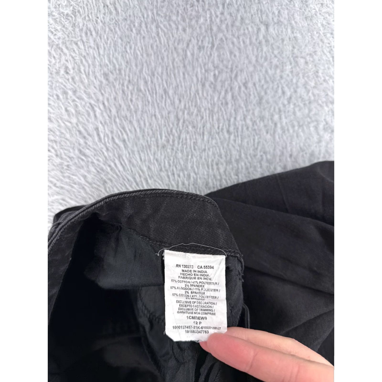Lee Lee Jeans Women 12P Black Denim Bootcut Regular Mid Rise 31x28 Cotton Blend 5-Pocket Zipper Slimming Classic Lee Slender Secret Mens? Size 34" / US 12 / IT 48 - 7 Thumbnail