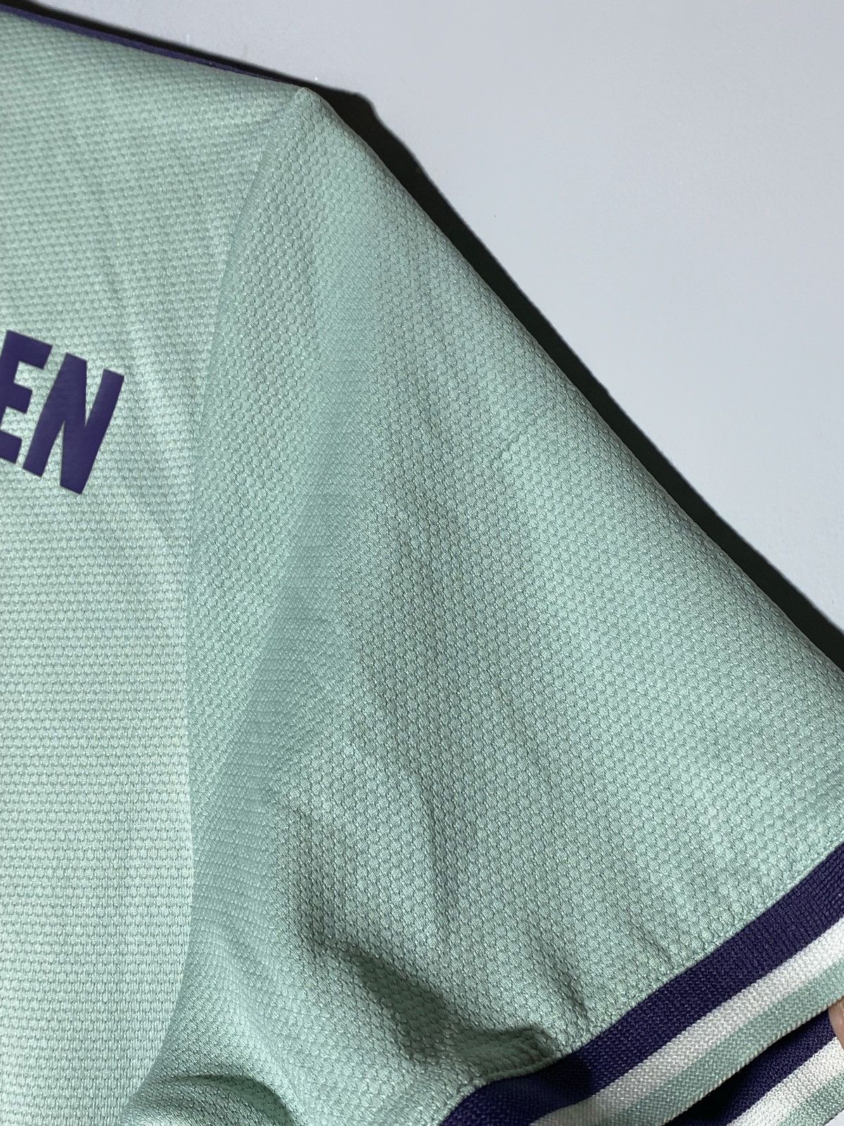 Adidas Adidas FC Bayern Munchen 2018/19 Away Football Shirt Size US S / EU 44-46 / 1 - 14 Thumbnail