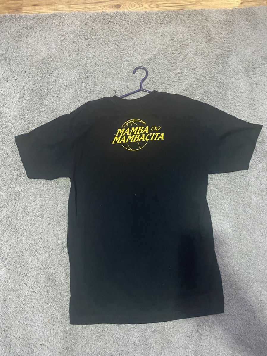 Other Kobe bryant vintage heavyweight shirt Size US L / EU 52-54 / 3 - 2 Thumbnail