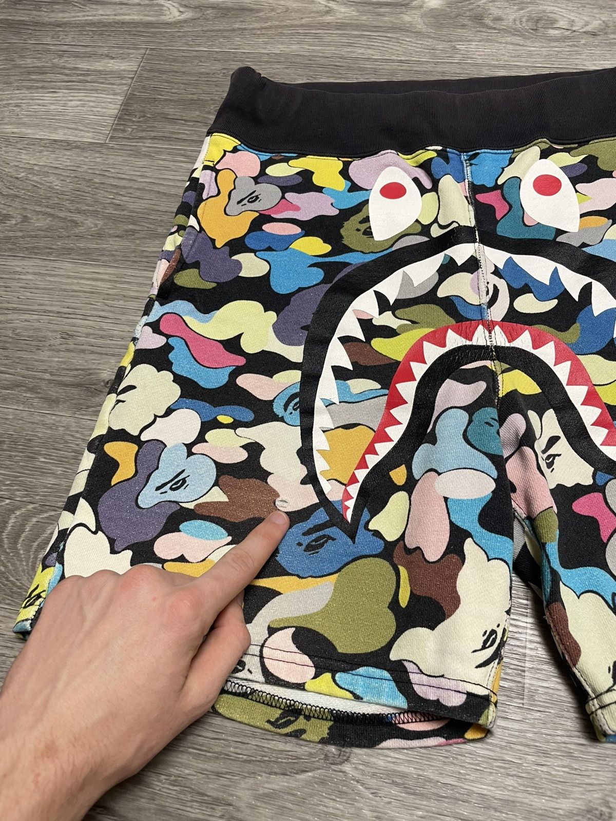 Bape Bape Multi Camo Shark Sweat Shorts SS18 Size US 30 / EU 46 - 6 Thumbnail