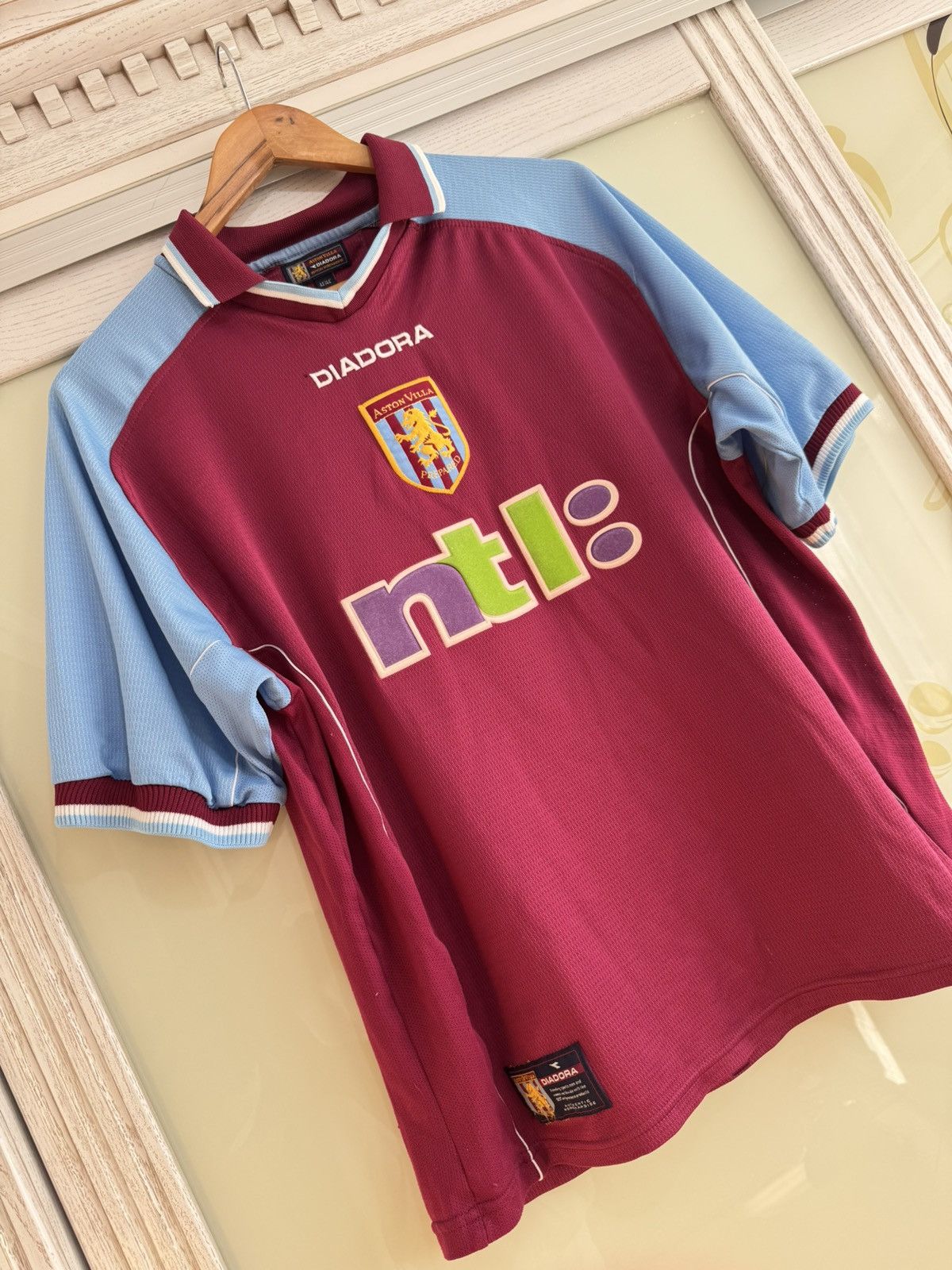 Diadora Vintage Merson #10 Aston Villa 2000-2001 Home Soccer Jersey Size US L / EU 52-54 / 3 - 6 Thumbnail