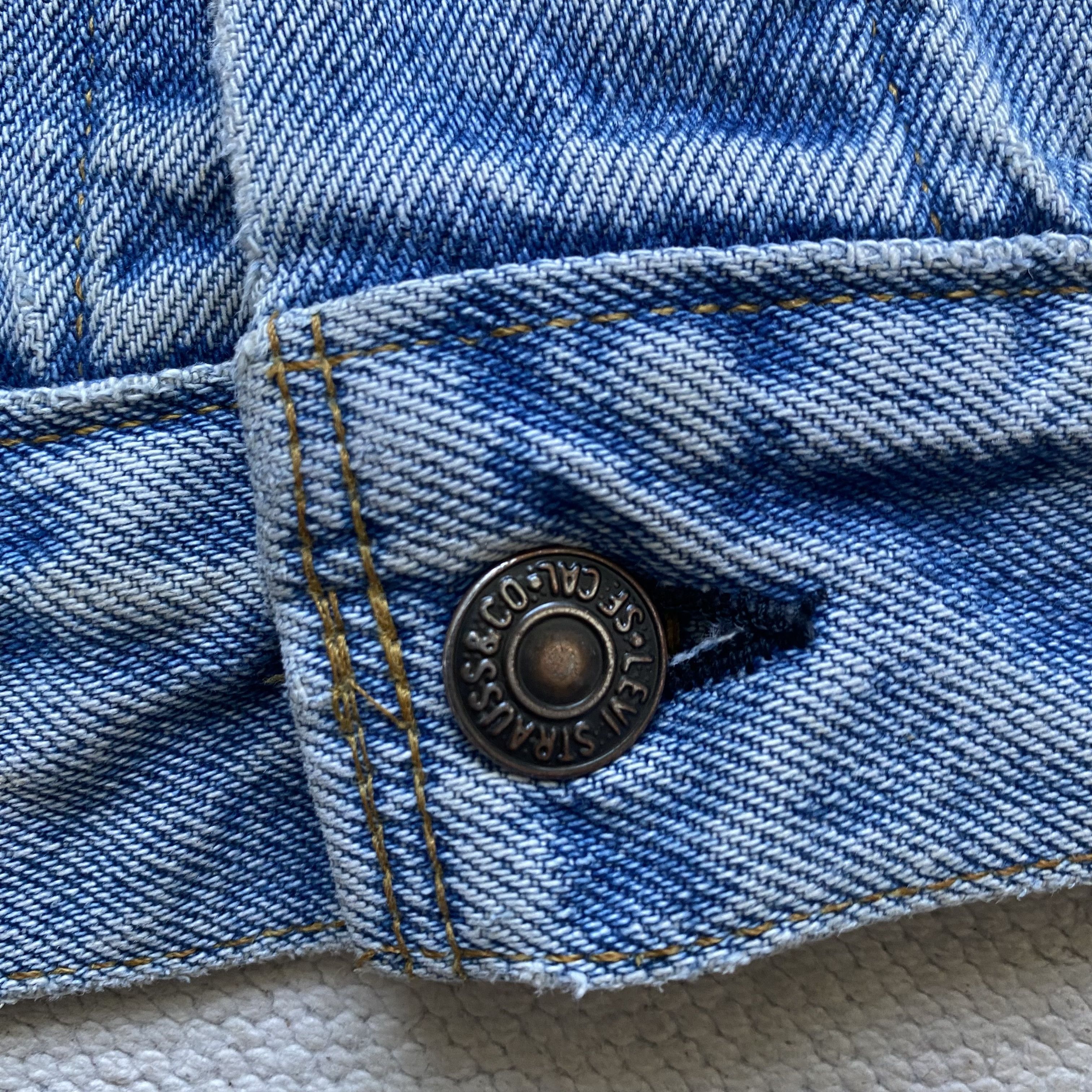 Levi's Vintage Clothing Vintage 80-90s Faded Levis denim jacket Made in USA Size US M / EU 48-50 / 2 - 7 Thumbnail