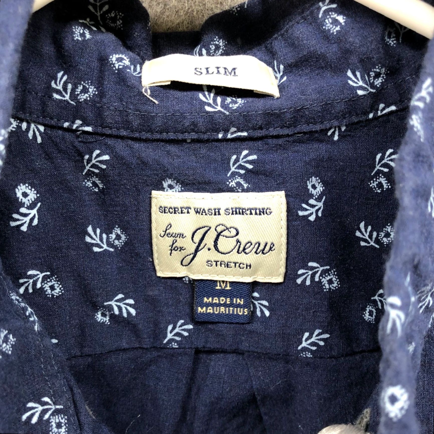 J.Crew J. Crew Button-Down Shirt Mens M Slim Navy Blue Floral Print Secret Long Sleeve Size US M / EU 48-50 / 2 - 5 Thumbnail