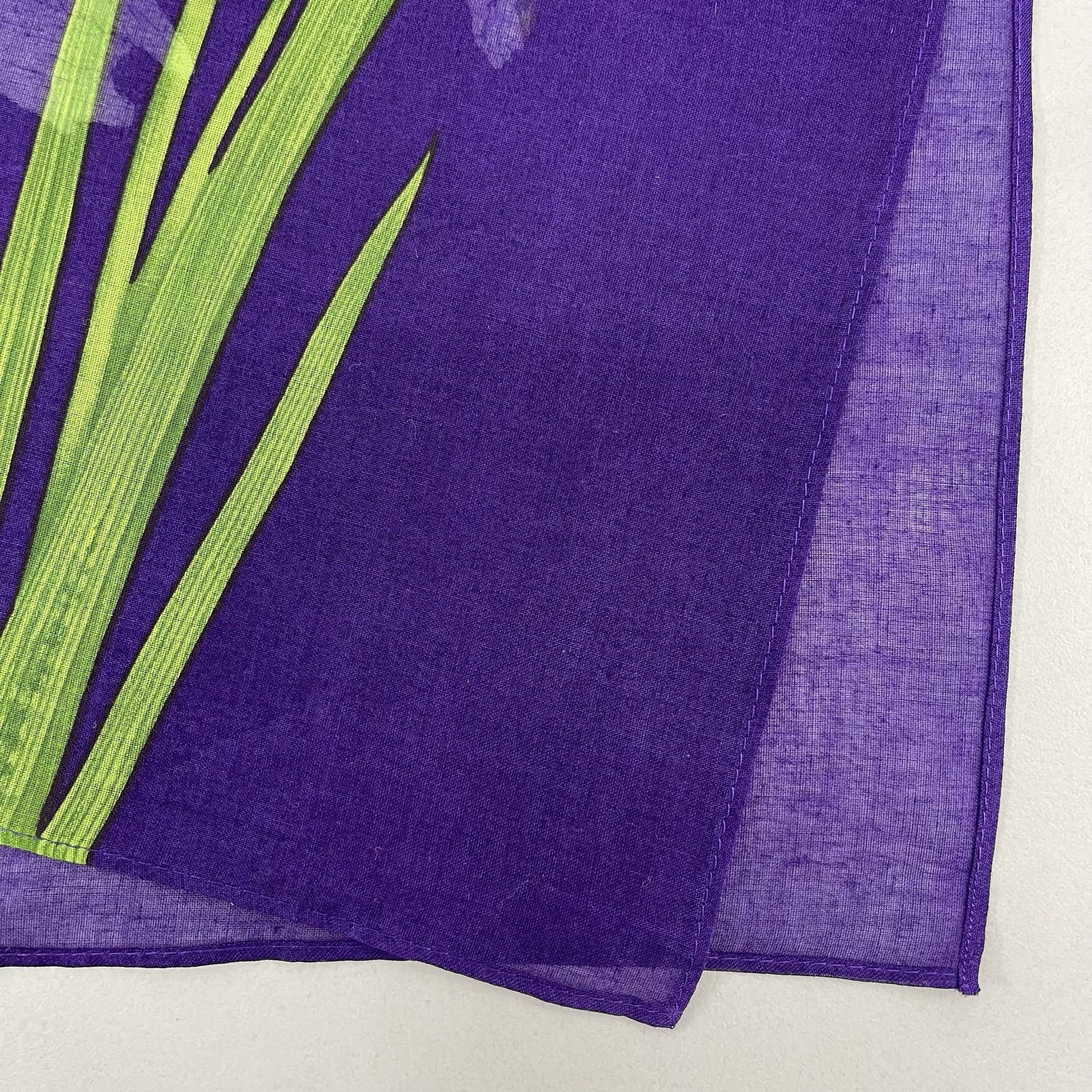 Japanese Brand Irises Edo Strain "Mizutamaboshi" Handkerchief - 5057 Size ONE SIZE - 6 Thumbnail