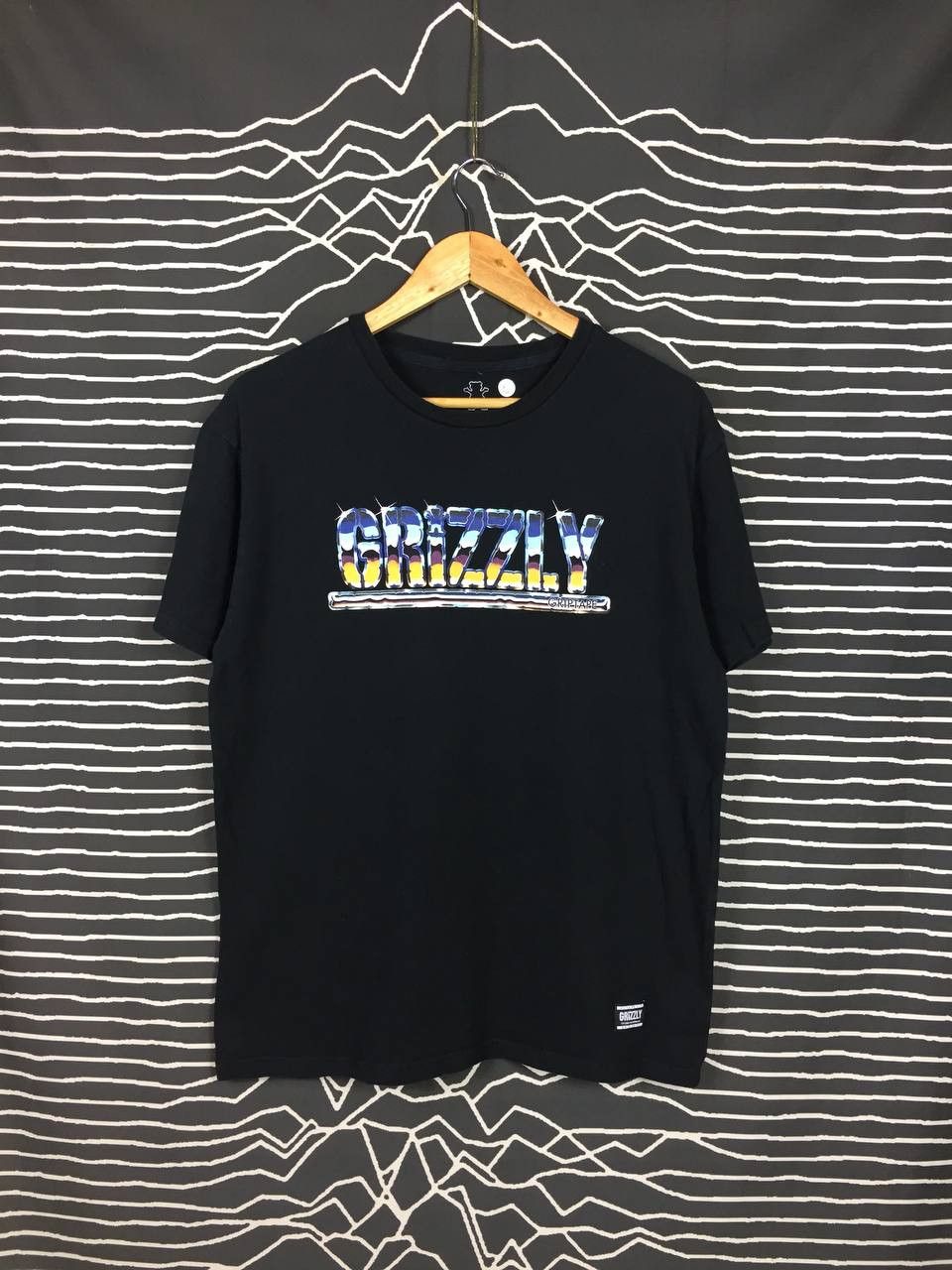 Grizzly Griptape × Vintage Grizzly Griptape Spell Out Logo Streetwear Tee Size US L / EU 52-54 / 3 - 1 Thumbnail