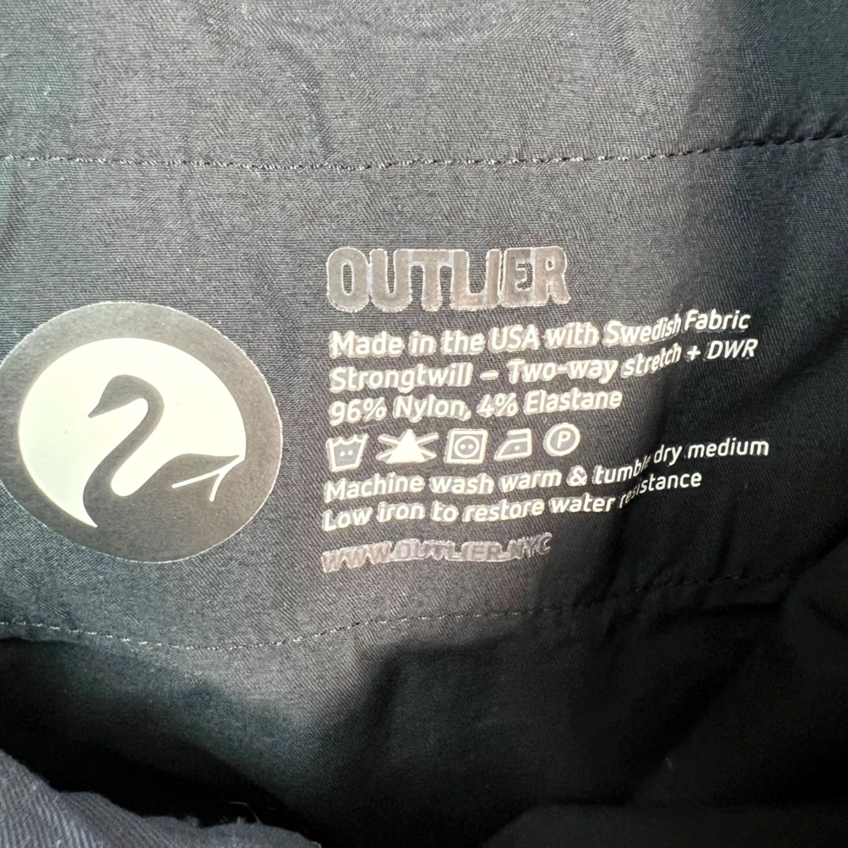 OUTLIER Pants Mens Size 32 Navy Blue Strongtwill Two-Way Stretch DWR Chino 5-Pocket Style Tapered Casual Seasonal Summer Fall Spring Mens