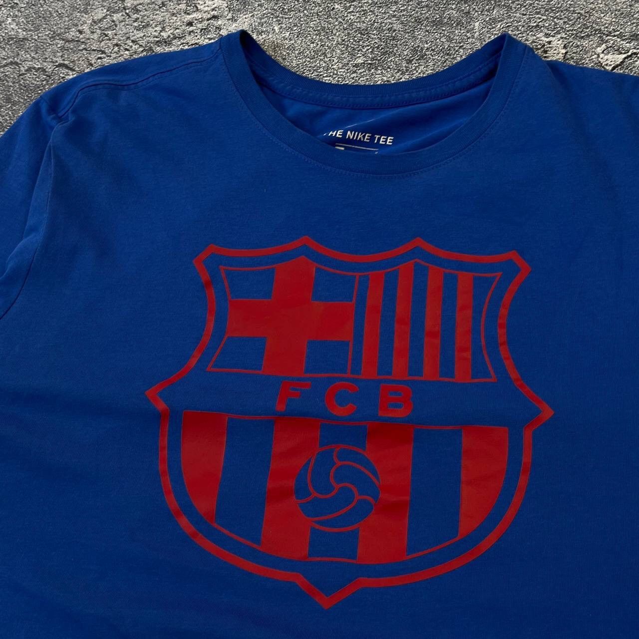 Nike × Vintage Vintage Nike DRI-FIT Barcelona big center logo blue T-Shir Size US L / EU 52-54 / 3 - 8 Thumbnail