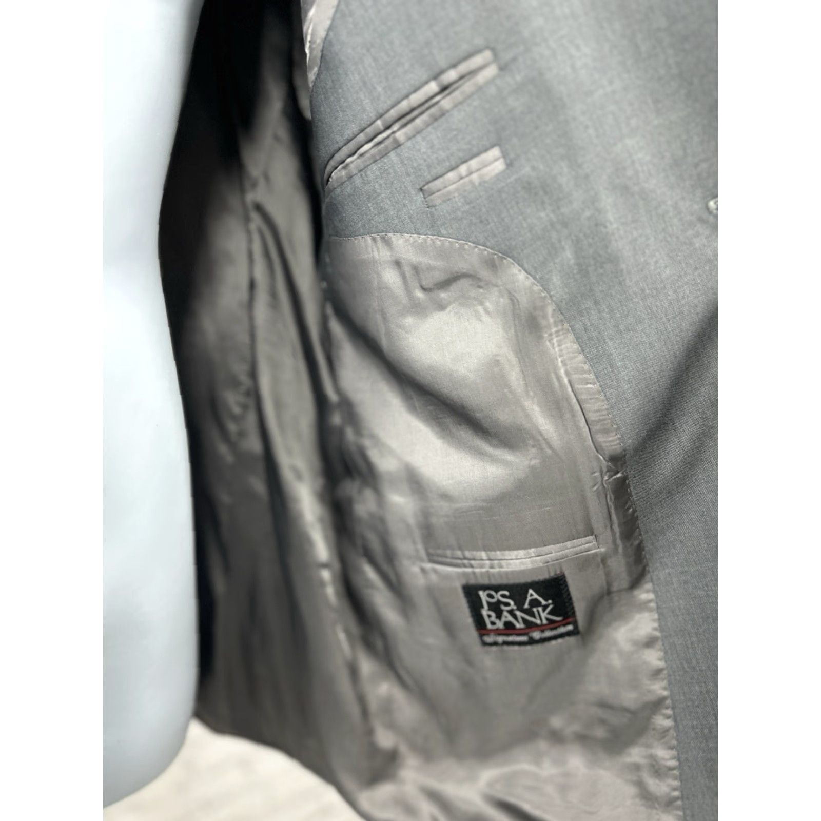 Jos. A. Bank Jos A Bank Signature Collection Gray Blazer 2 Button Wool Silk Blend Size 44S Size 44R - 6 Thumbnail