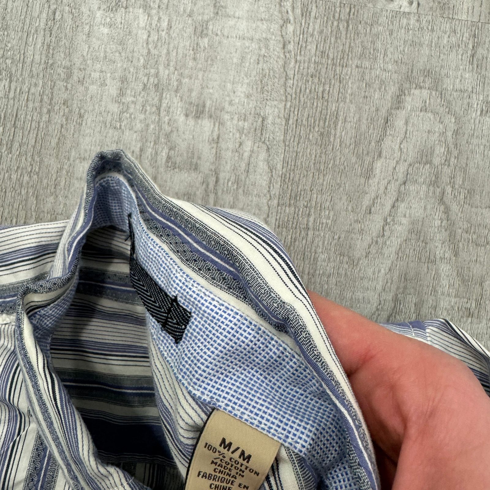 Tommy Bahama Tommy Bahama Jeans Shirt Men's Medium Blue White Gray Size US M / EU 48-50 / 2 - 5 Thumbnail