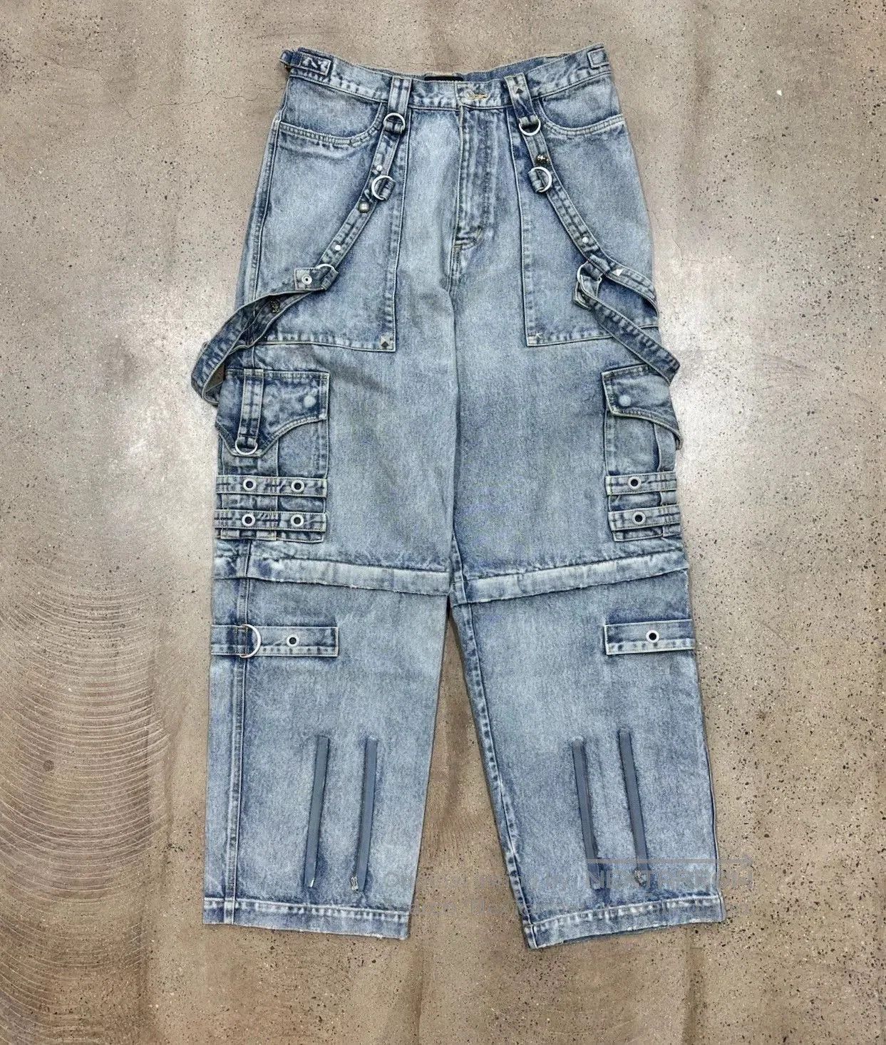 Balenciaga balenciaga raver baggy denim cargo pants. Size US 32 / EU 48 - 1 Thumbnail