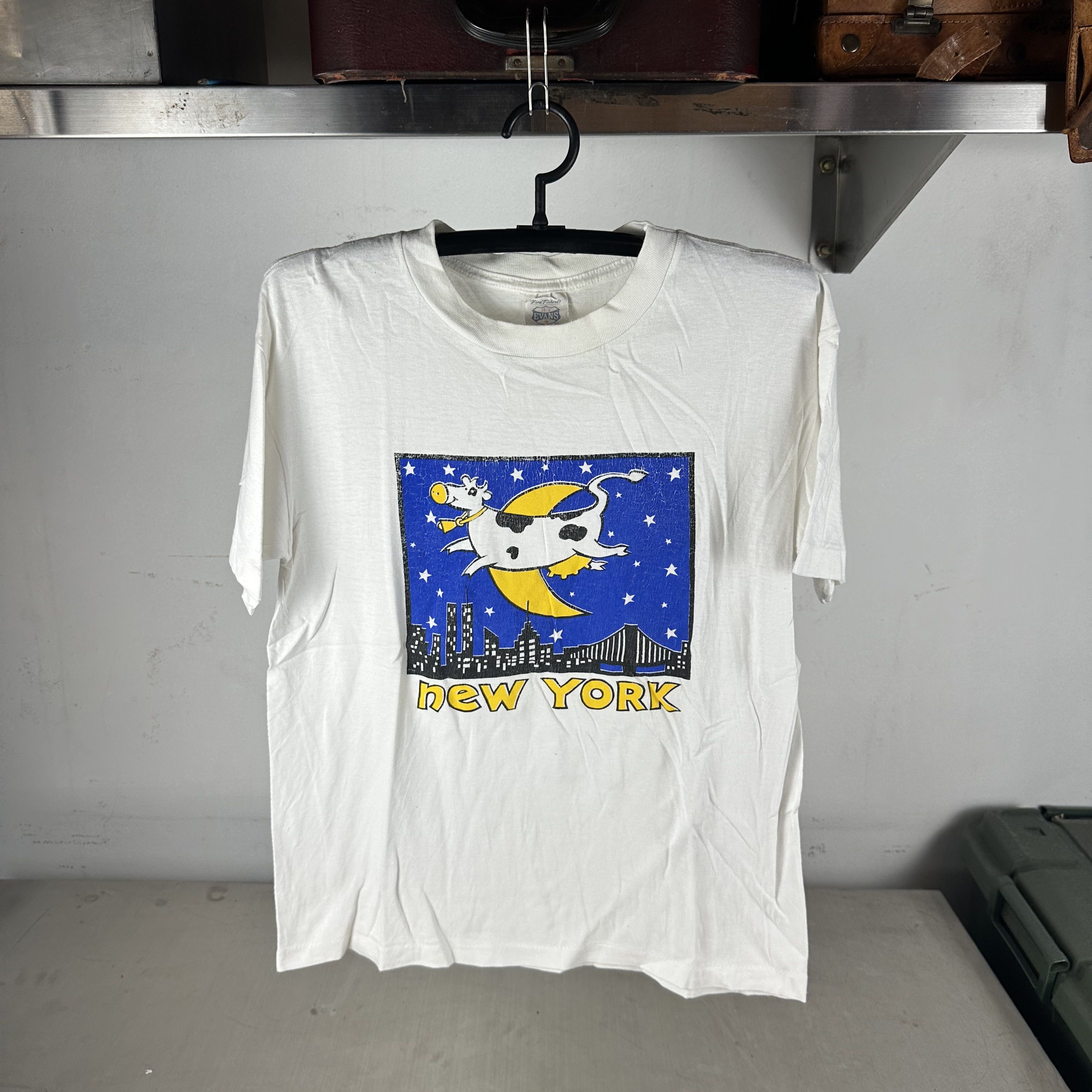Vintage ​​​​90s New York Cow Animal Art Single Stitch T-shirt Size US M / EU 48-50 / 2 - 1 Thumbnail
