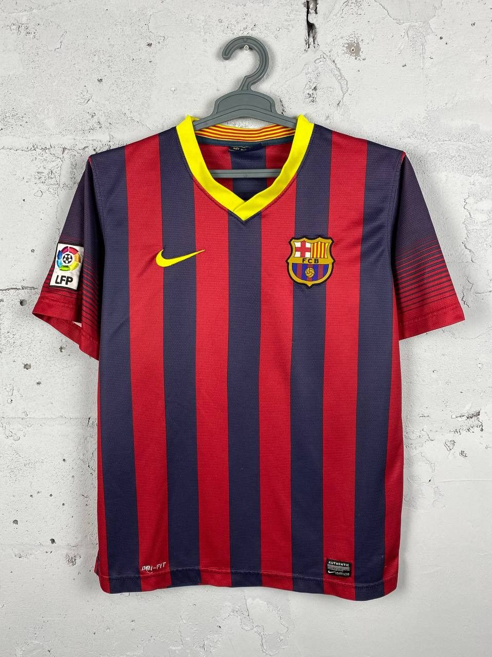 Nike F.C. Barcelona Vintage Jersey Rare Size M Size US M / EU 48-50 / 2 - 1 Thumbnail