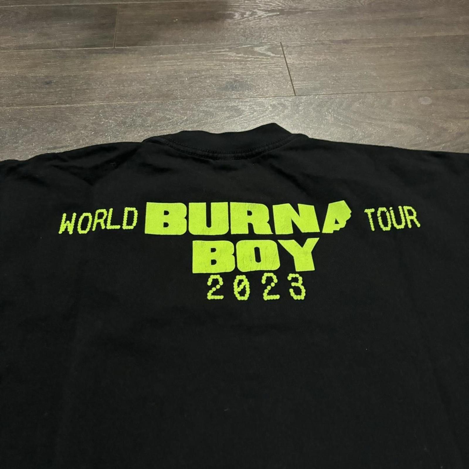 Other burna boy world tour t shirt 2023 L Size US L / EU 52-54 / 3 - 4 Thumbnail