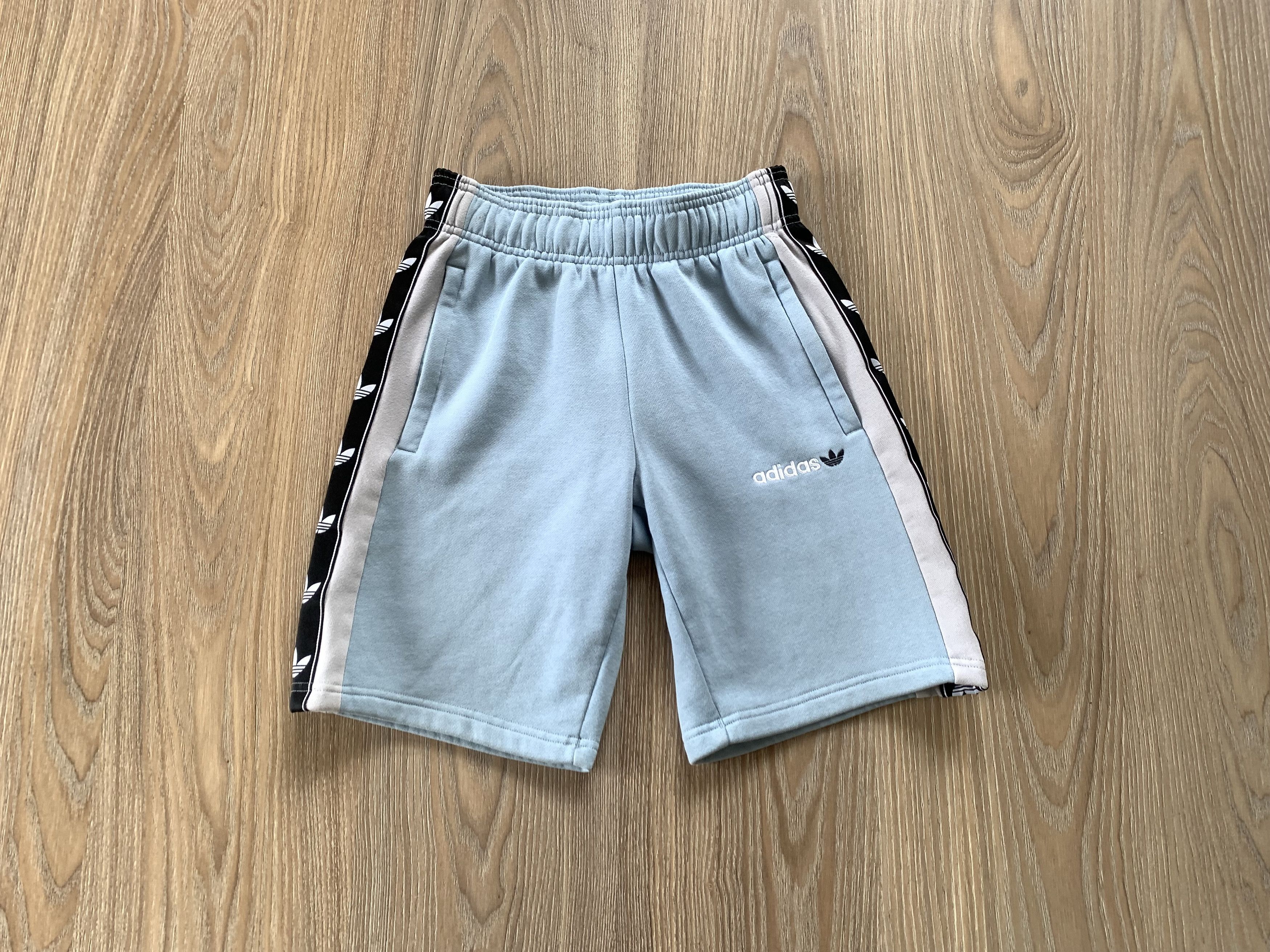 Adidas Adidas Lampas Multilogo Cotton Light Blue Shorts Size US 26 / EU 42 - 1 Thumbnail