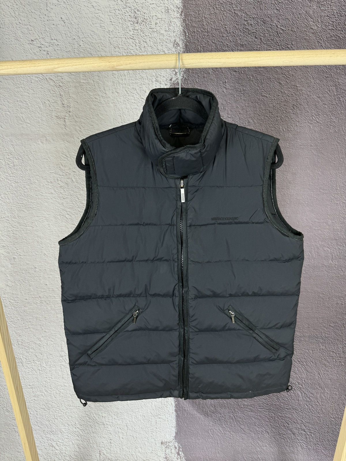 Other Versace Classic black nylon shimmer down vest gilet Size US S / EU 44-46 / 1 - 1 Thumbnail