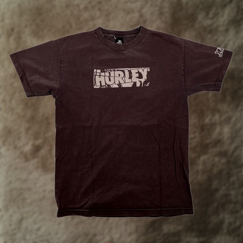Hurley VINTAGE Hurley T-Shirt Brown 80s/90s Gothic Grunge Logo Crew Neck Short Sleeve Mens XL Size US XL / EU 56 / 4 - 1 Thumbnail