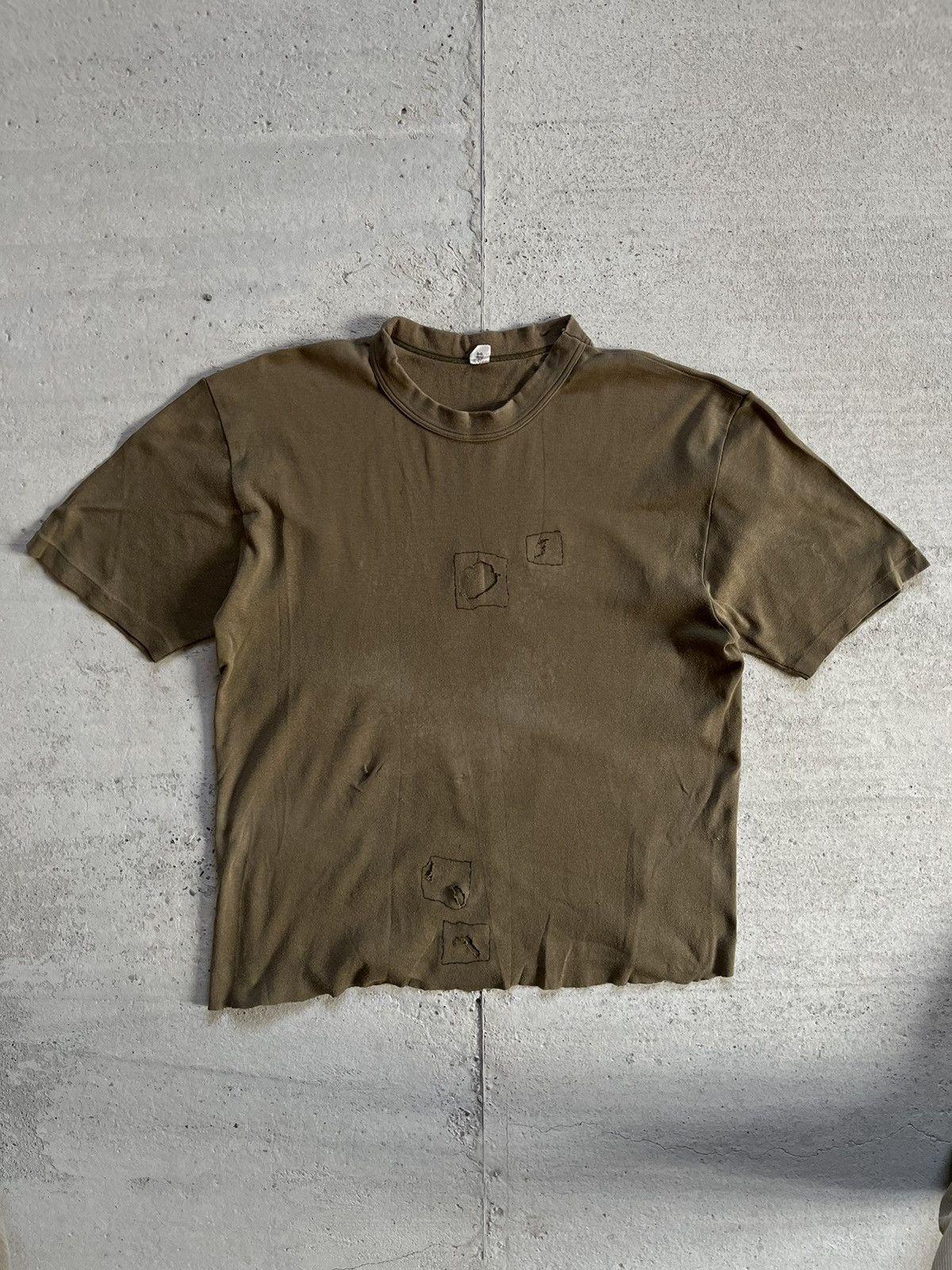 Vintage Vintage Faded Single Stitch Repaired Army Olive Tee Size US M / EU 48-50 / 2 - 1 Thumbnail