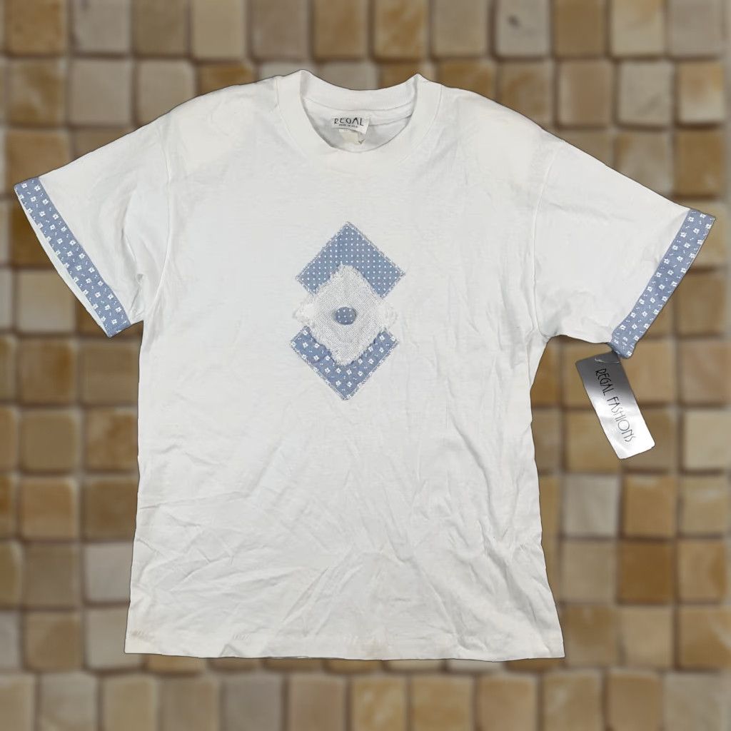 Etro VINTAGE Regal T-Shirt Shirt Womens XS Petite White 90s Flower Retro Short Sleeve Top Size XS / US 0-2 / IT 36-38 - 1 Thumbnail