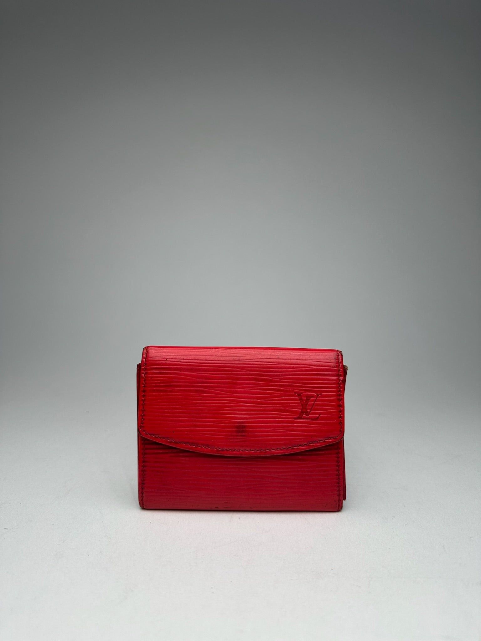 Louis Vuitton Vintage EPI Leather Card Holder red Size ONE SIZE - 1 Thumbnail
