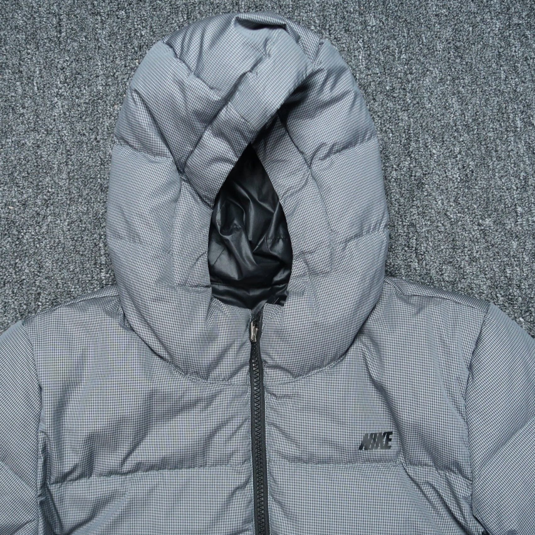 Nike Nike Jacket Womens Medium Gray Black Alliance Reversible Down Full Zip Pockets Size M / US 6-8 / IT 42-44 - 2 Thumbnail
