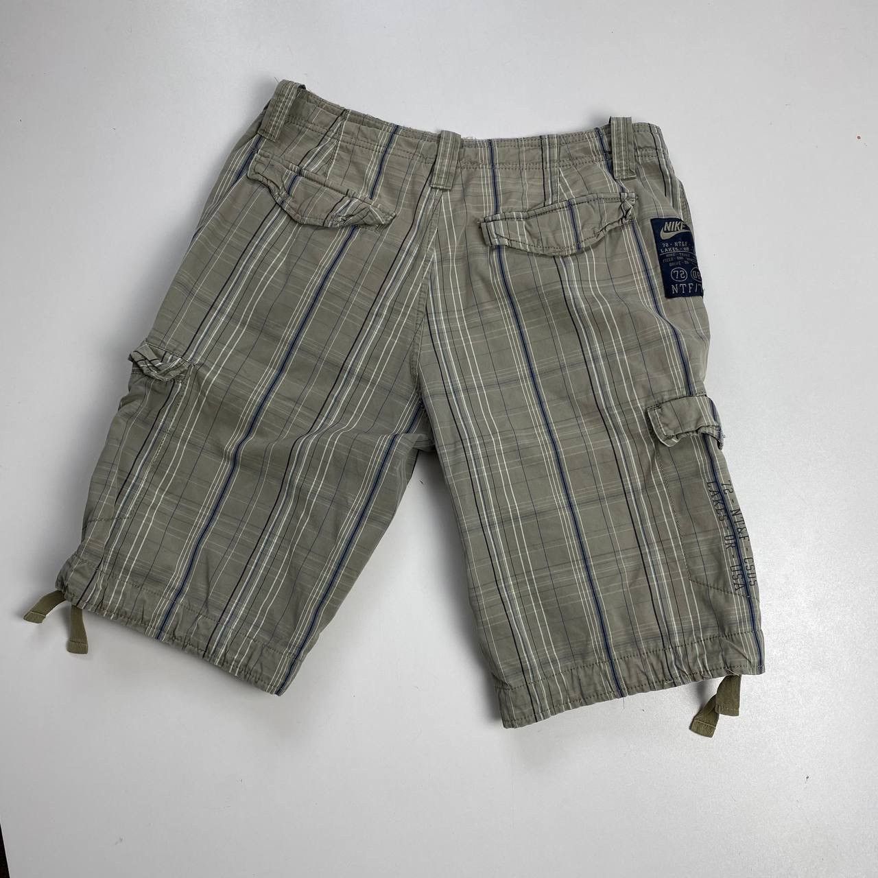 Nike Nike vintage cargo short Size:30 Size US 30 / EU 46 - 2 Thumbnail