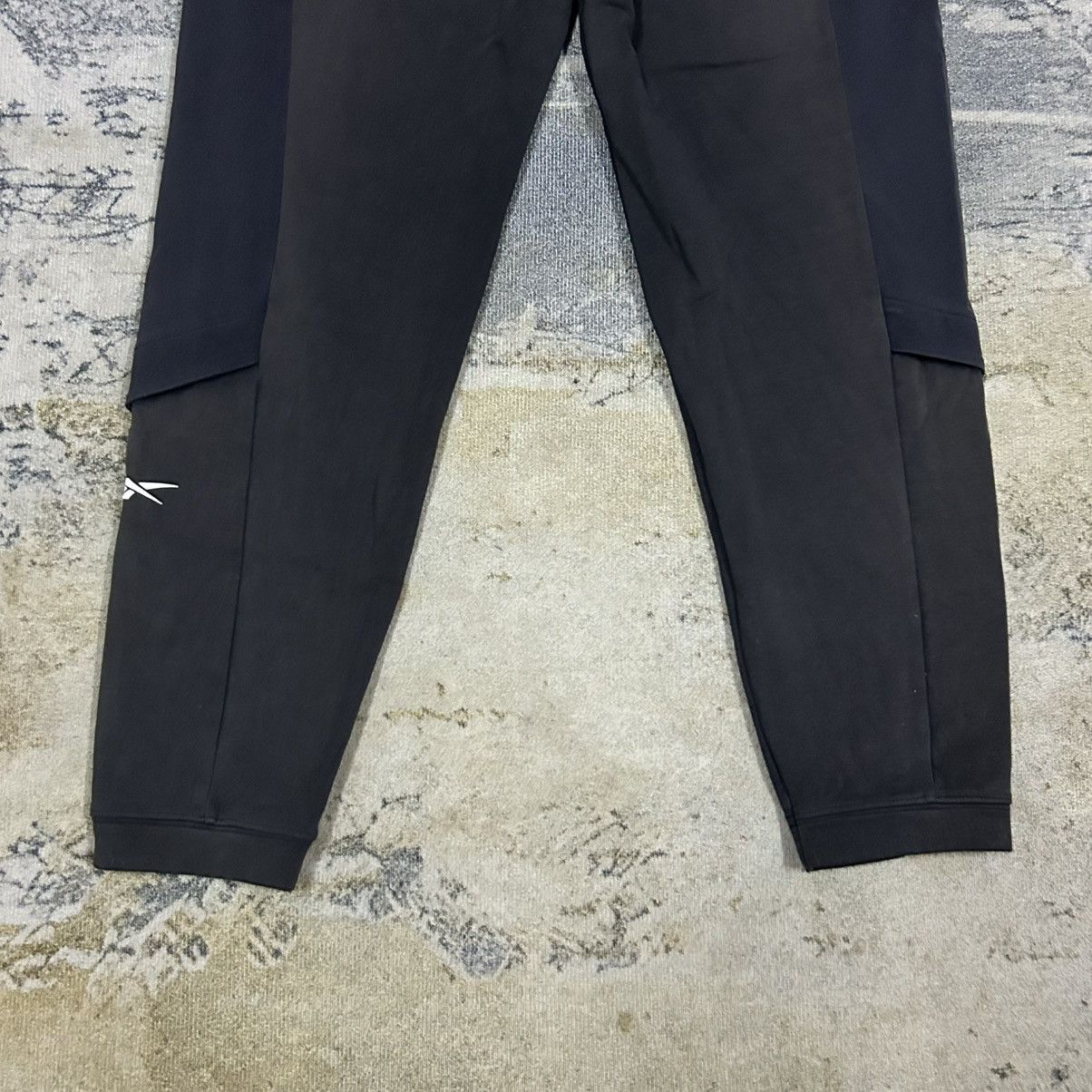 Japanese Brand × Reebok Reebok Undercover Greatness Lesmills Athlete Jogger Pants Size US 29 - 8 Thumbnail