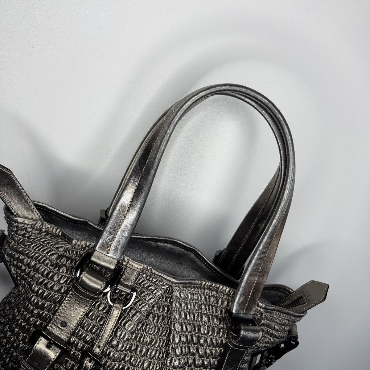 Burberry Burberry Silver Leather Runaway Calf Skin Curvy Bag Size ONE SIZE - 5 Thumbnail