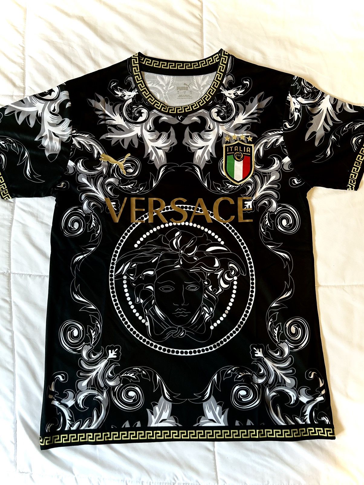 □昇様専用□✨新品未使用⚜️PUMA️ × VERSACE⚜️ユニフォーム