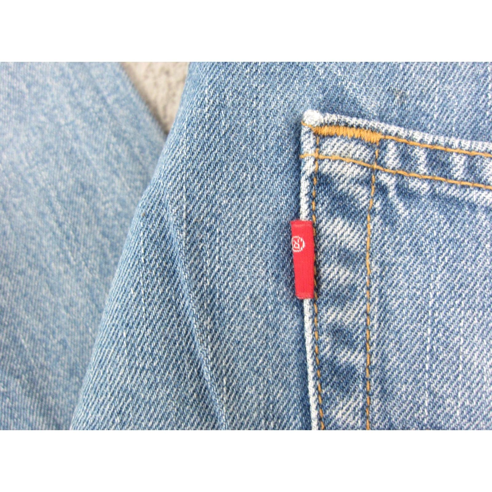 Levi's VINTAGE Levi's Jeans 505 Regular Blue 33x34 Mens Straight Denim 5-Pocket Zipper Button Logo Y2K Size US 33 - 3 Thumbnail