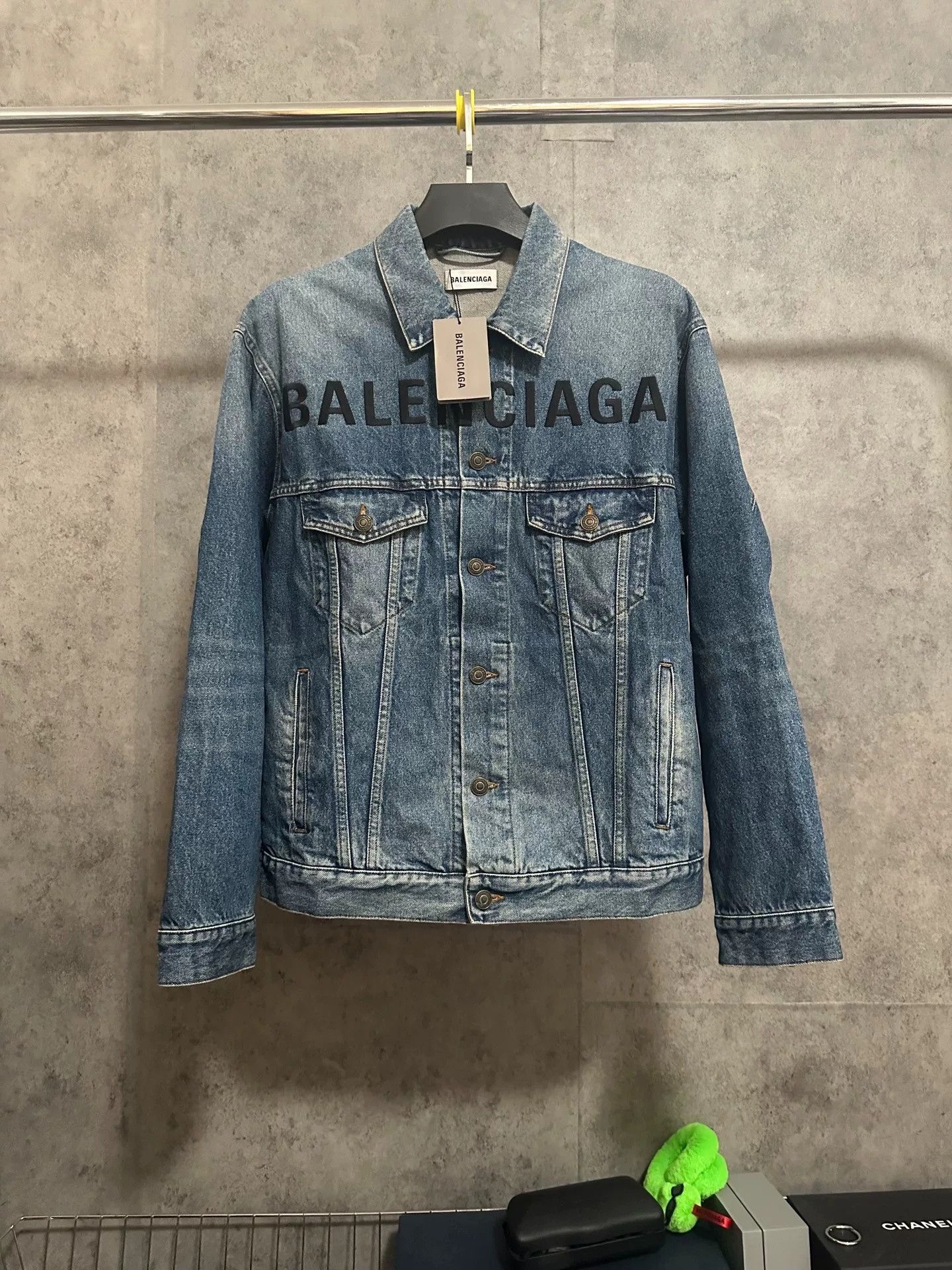 Balenciaga Balenciaga Embroidered Chest Letter Denim Jacket Size US M / EU 48-50 / 2 - 1 Thumbnail