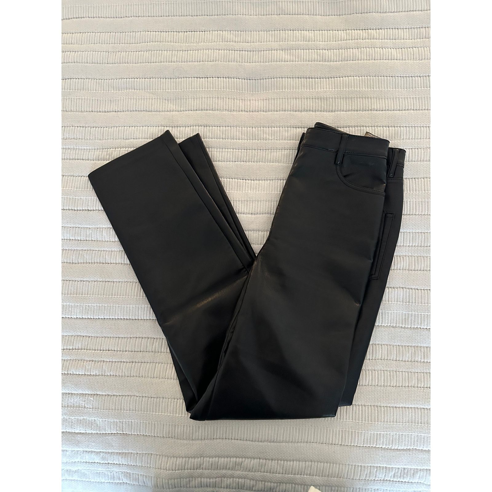 Aritzia Wilfred Aritzia 2 The Melina Faux Leather Straight Leg Pants Size 26" / US 2 / IT 38 - 1 Thumbnail