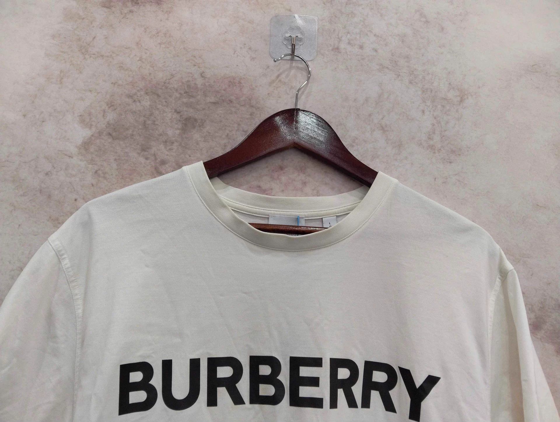 Burberry BURBERRY L T-shirt Size L / US 10 / IT 46 - 8 Thumbnail